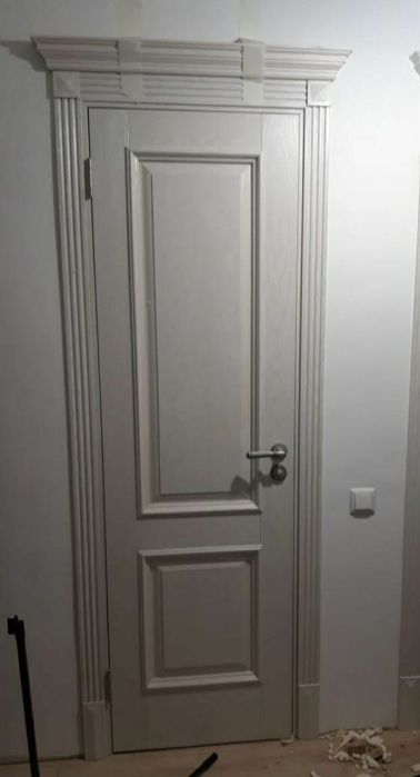 Жаңа есіктерді орнатамыз.