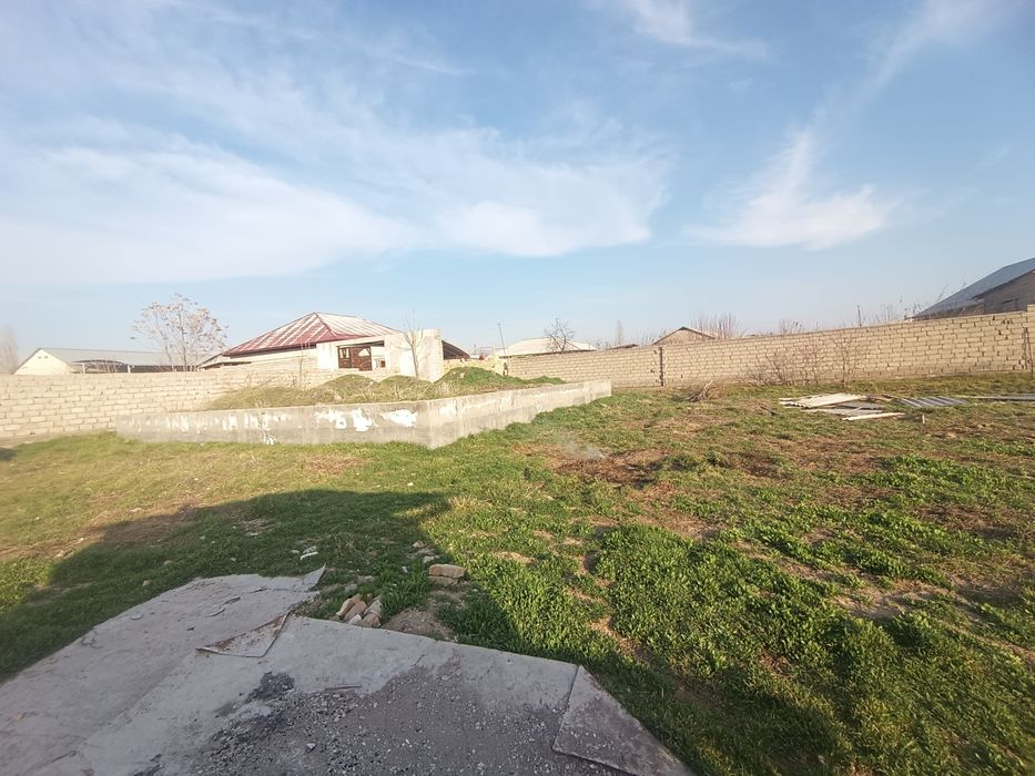 Yer sotiladi 8 sotix