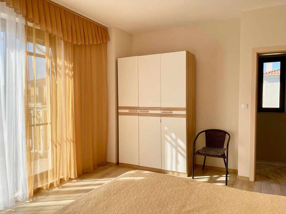 Продава се Къща в Поморие - 144 кв.м за 2084 €/кв.м - Снимка #4