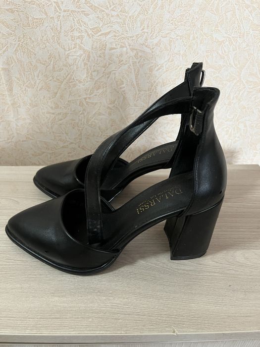 Продается женская обувь