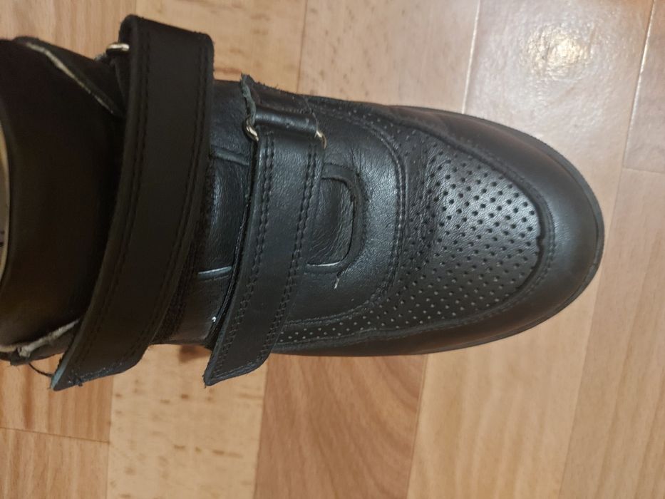 Туфли для мальчика отличное состояние