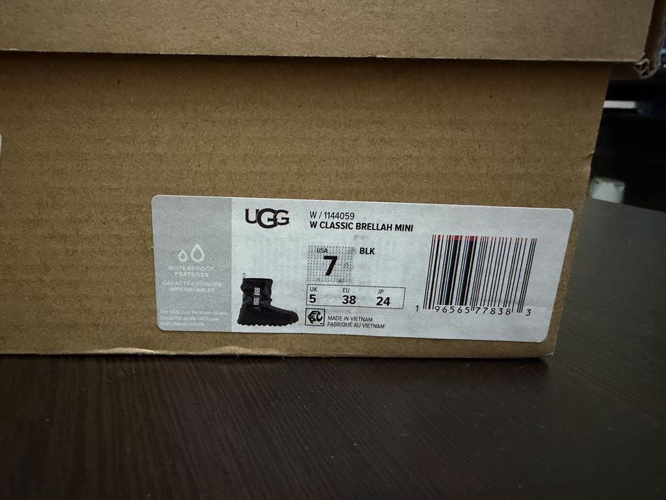 Дамски боти  UGG