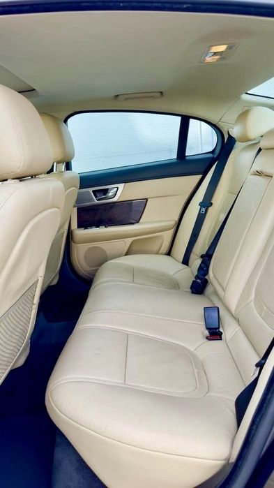 Jaguar XF 2,2 Diesel 2014 Navi Xenon