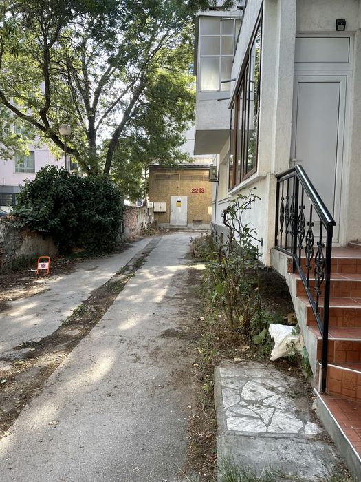 Дава се под наем Тристаен апартамент в Варна, Център - 75 кв.м за 897.6 € - Снимка #8