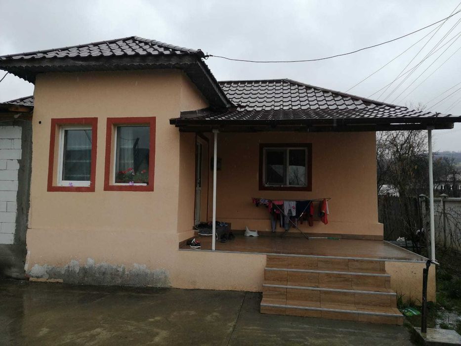 De vanzare casa si teren in Verdea Valcea