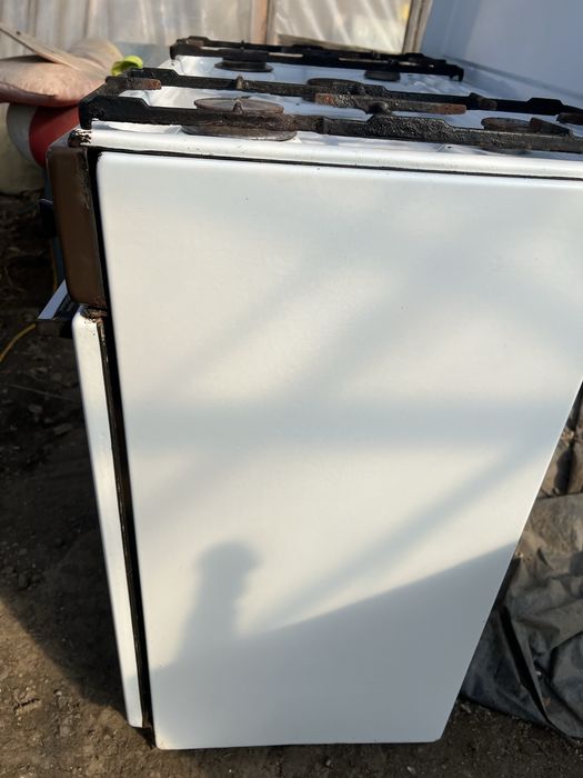 Aragaz 5 ochiuri cuptor functional loc butelie