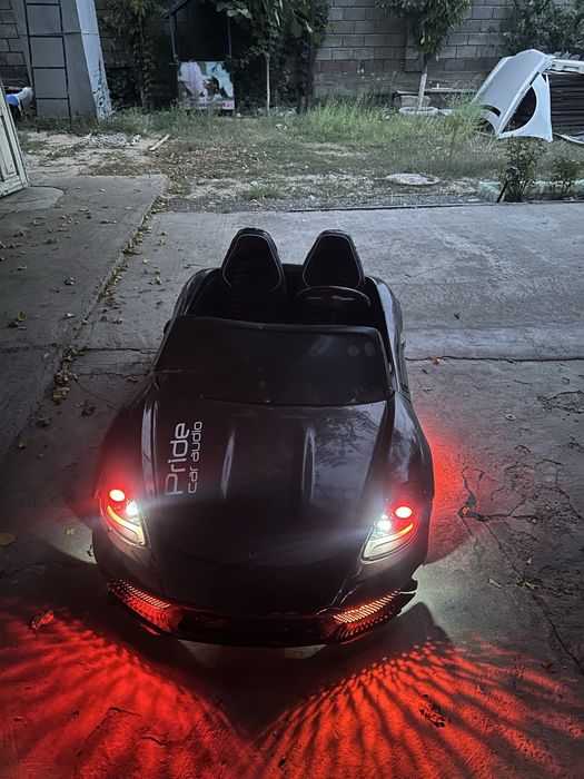 Детски Электромобиль Porshe 021
