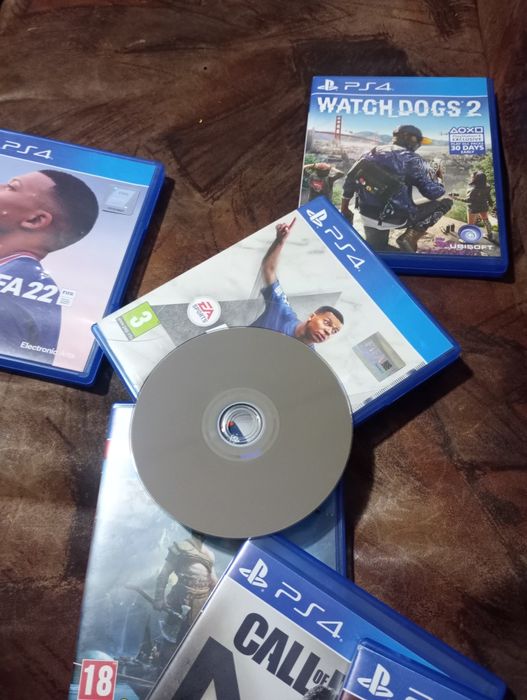 Игри за PS4 FIFA Modern Warfare Watch Dogs