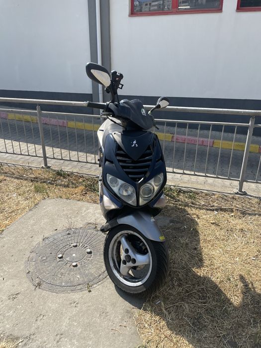 Vand scuter peugeot speedfight
