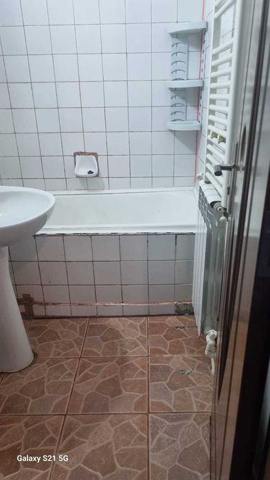 Garsoniera de închiriat
