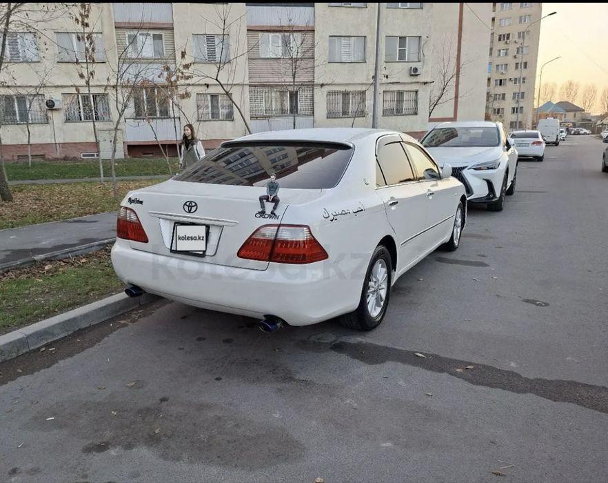 Продам срочно Toyota Crown