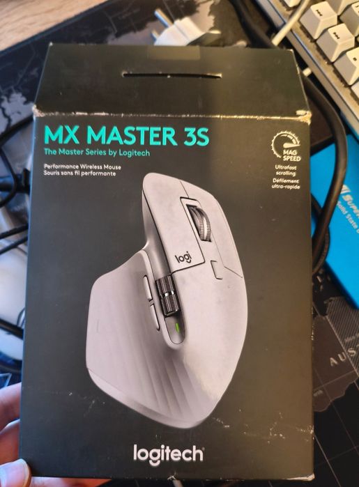 Asus rog Клава мышь белый и Logitech mx 3s+ dark project k