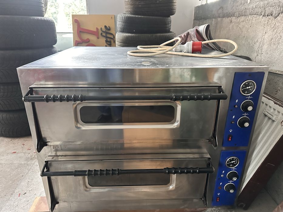 Cuptor de pizza (4+4)