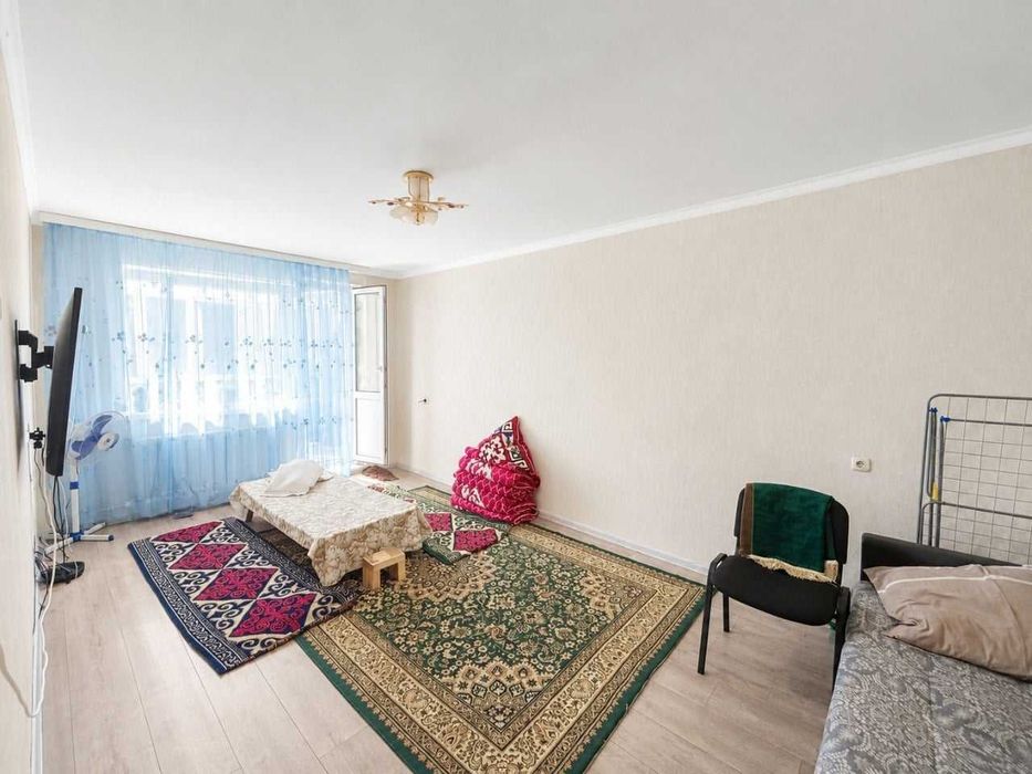 Продам 1 комнатную в районе 11 школы