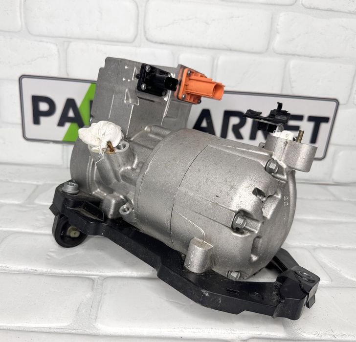 Климатичен компресор VW AUDI 1EA820807C 1EA816797G