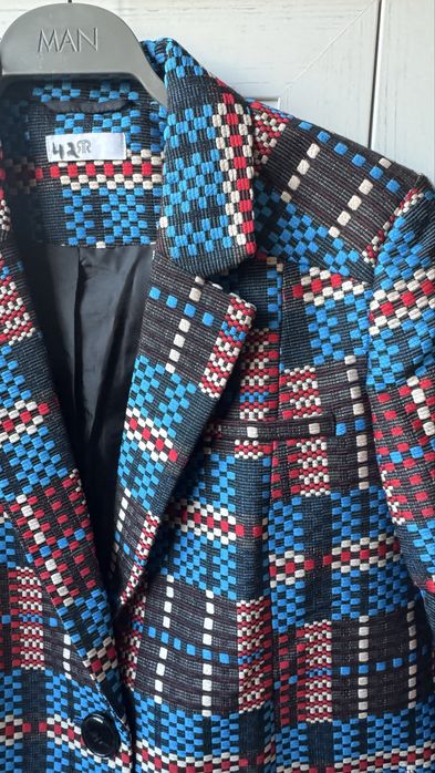 Нов дамски блейзър размер XL