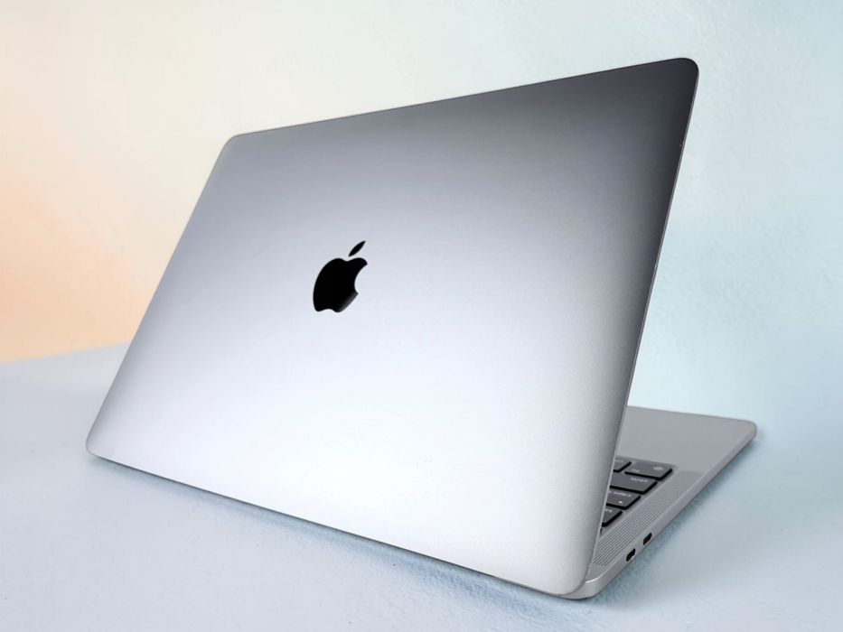 Apple MacBook Pro 13" M1 16RAM 1TB Touch Bar 92% Батерия! Гаранция!