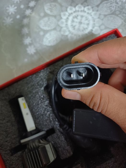 Продам на кобольт противотуманки с лед лампами