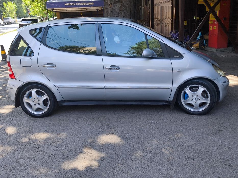 Mercedes A190 объем 1.9 бензин