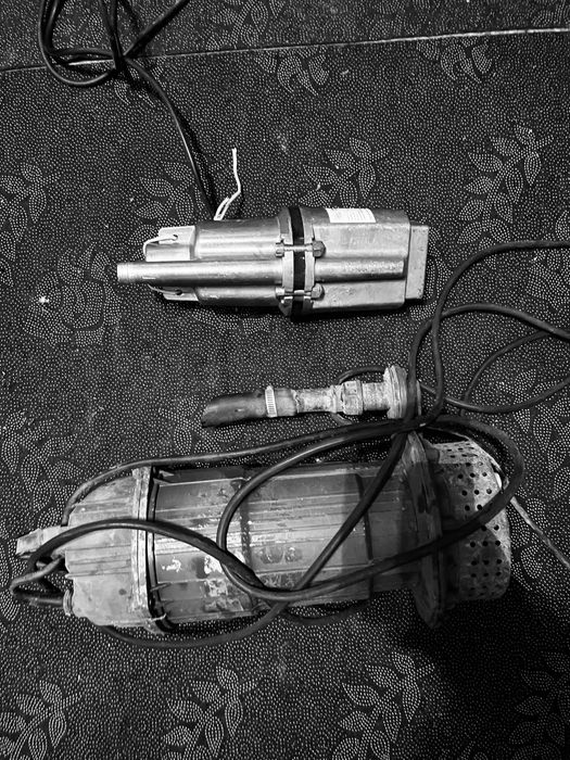 Продам 2 насоса в связи с переездом