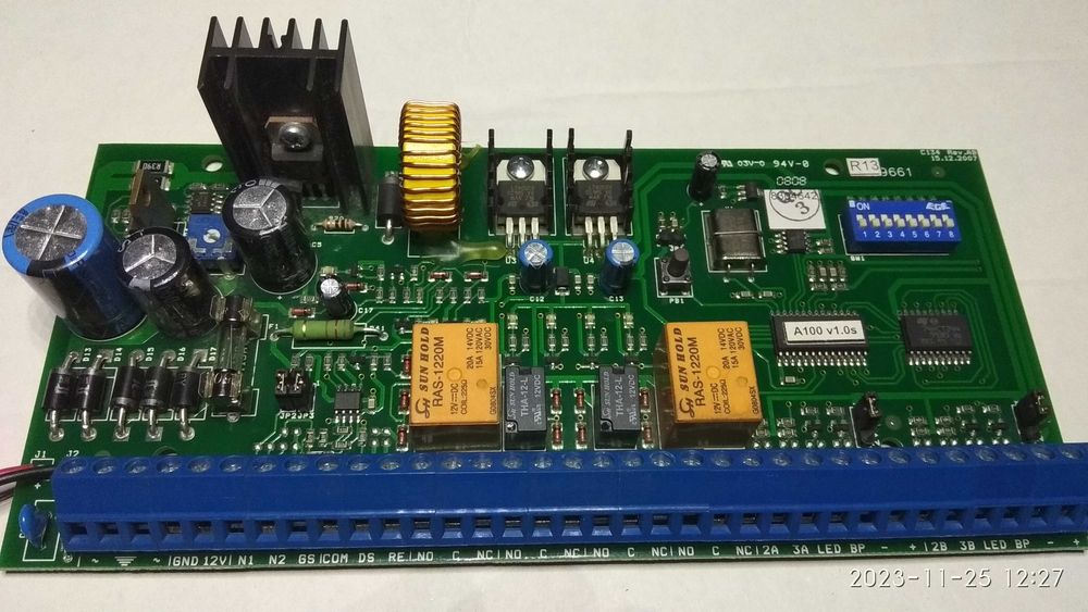 Placa de baza CARDAX A100