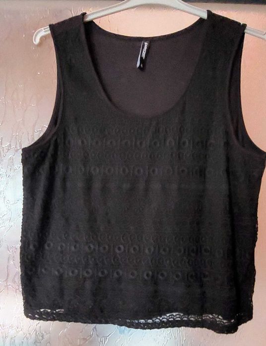 Maieu negru de vara, cu dantela pe fata