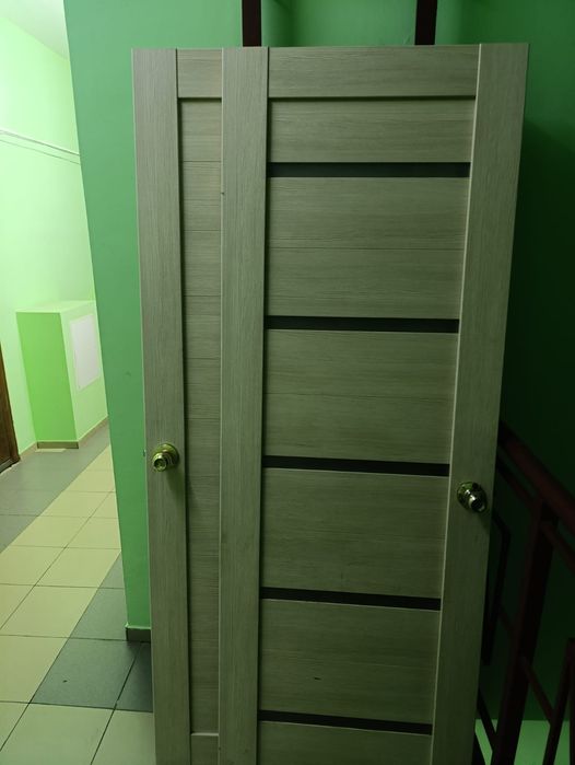 Продаются двери межкомнатные