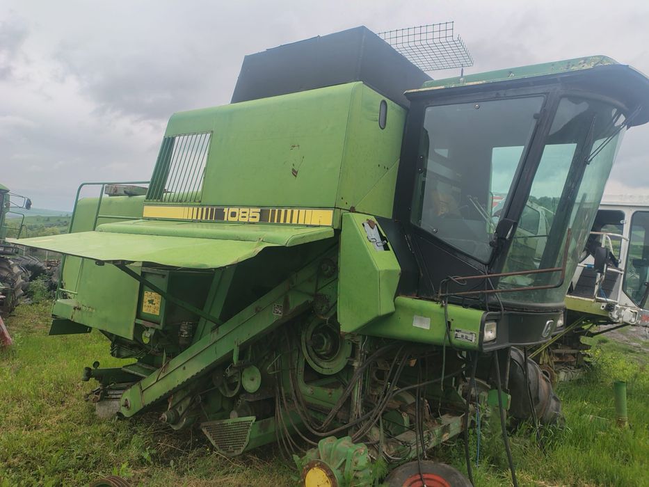 Dezmembrez Combine Agricole