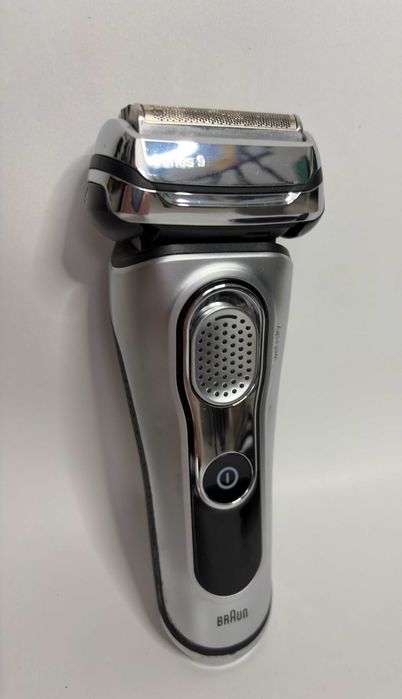 Aparat de ras Braun Series 9 Wet & Dry, model 5791 – aproape nou