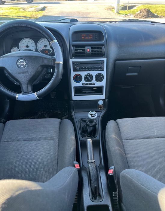 Vând Opel Astra g