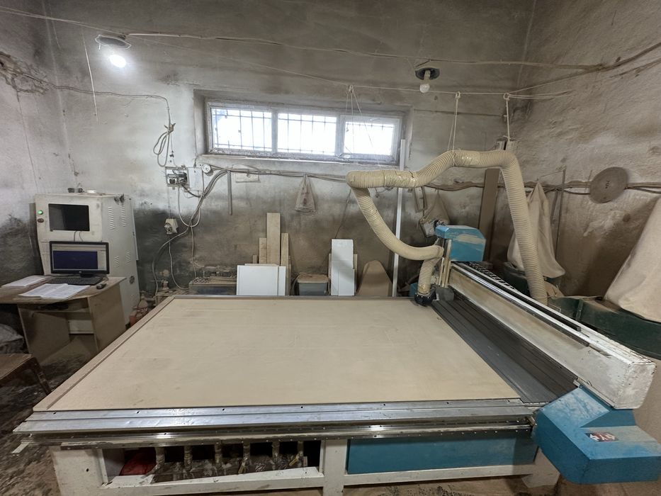 Продается Фрезер с ЧПУ в робочем состоянии