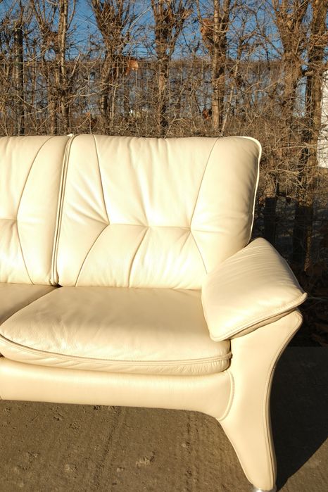 Canapea din piele ~ Crem elegant