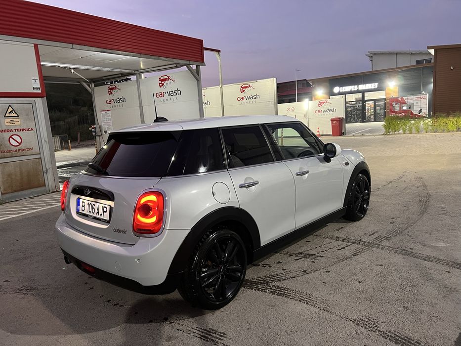 Vand Mini Coper , impecabil