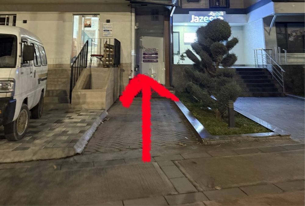 Аренда под офис 5 минут от метро Айбек С Мебелью, 9 комната 2500$ !