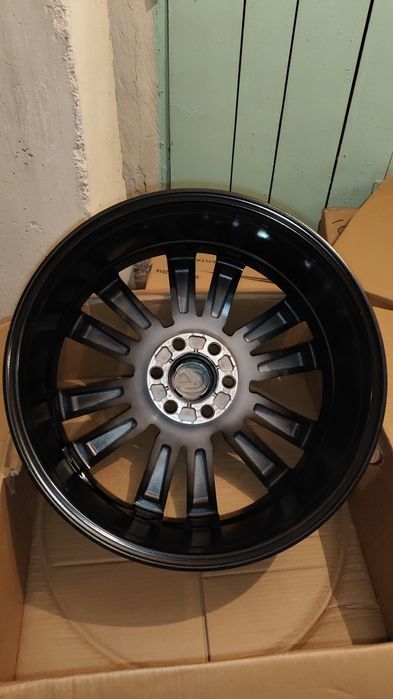 Тойота300 20е !  ЛексусLx600 22е   . OAE  новые