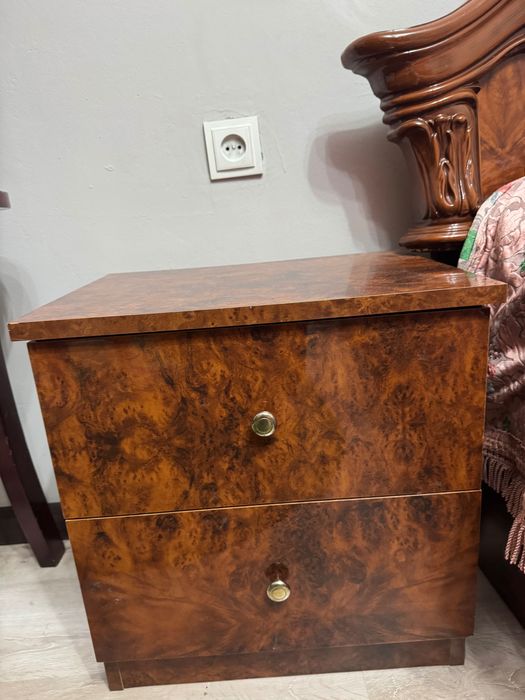 Спальный гарнитур