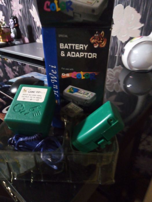 Адаптер за зареждане на най-малките батерии