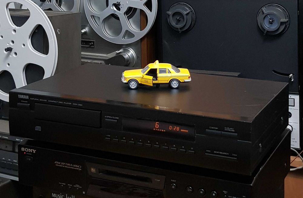 Compact Disc Stereo Deck Cd Player Vintage YAMAHA CDX390 Track Player ...