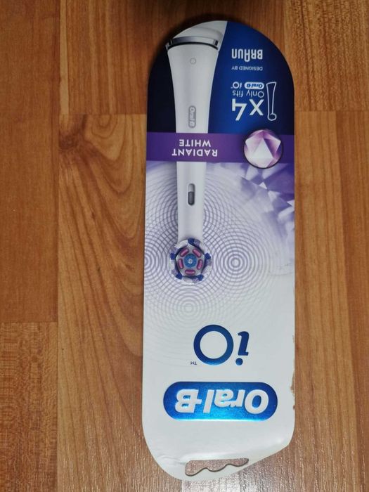 Rezerve periuta de dinti electrica Oral-B iO Radiant White, compatibile doar cu seria iO, 4 buc, Alb, nou