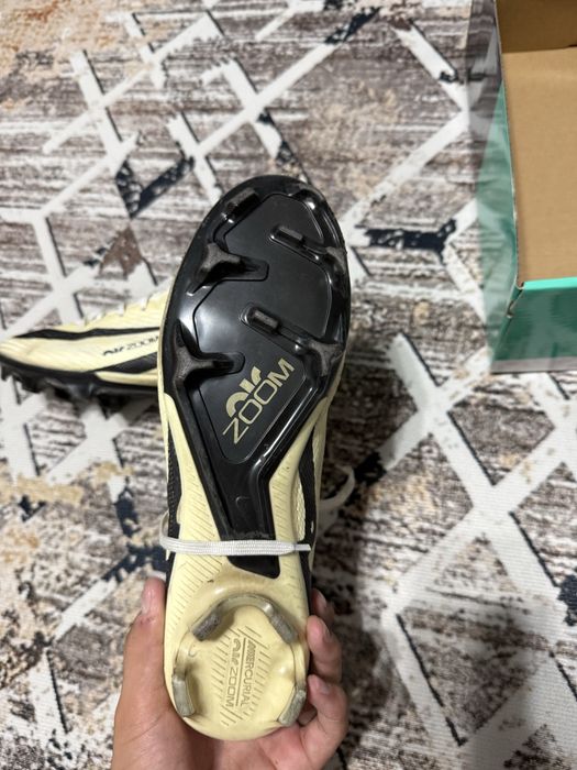 Бутсы Nike Airzoom