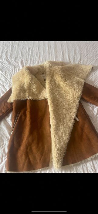 Cojoc imblanit Pull&Bear