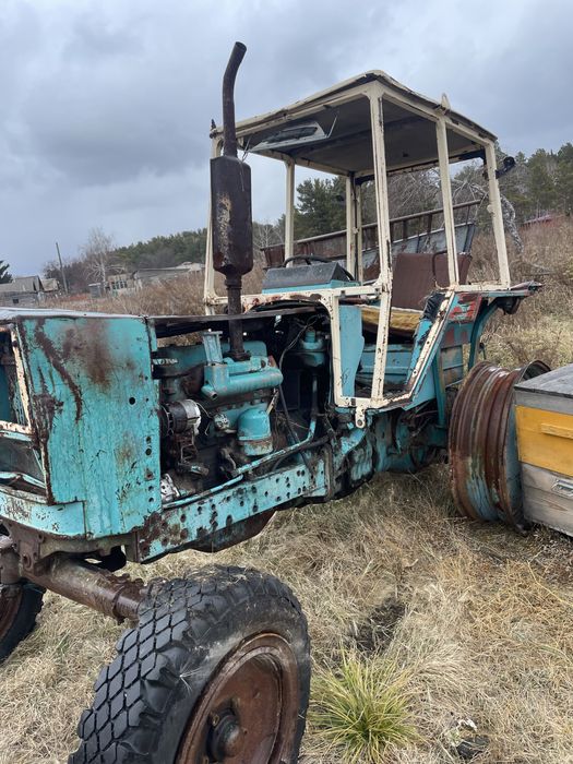 Продам трактор