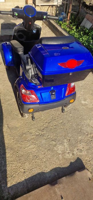 Електрическа четириколка MaxMotors FM4 1500W син