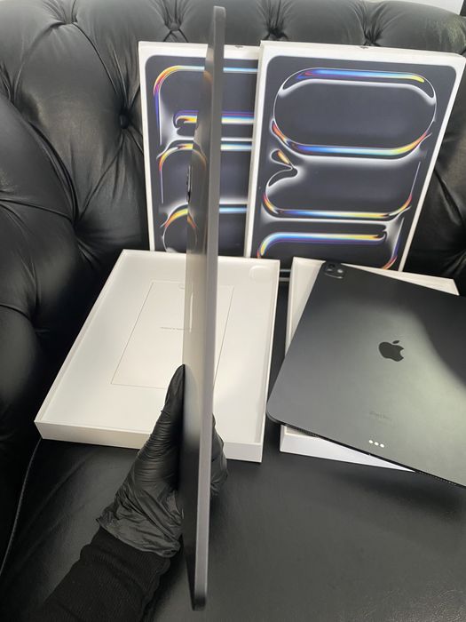 iPad Pro 13-Inch / 256 GB / Space Black
