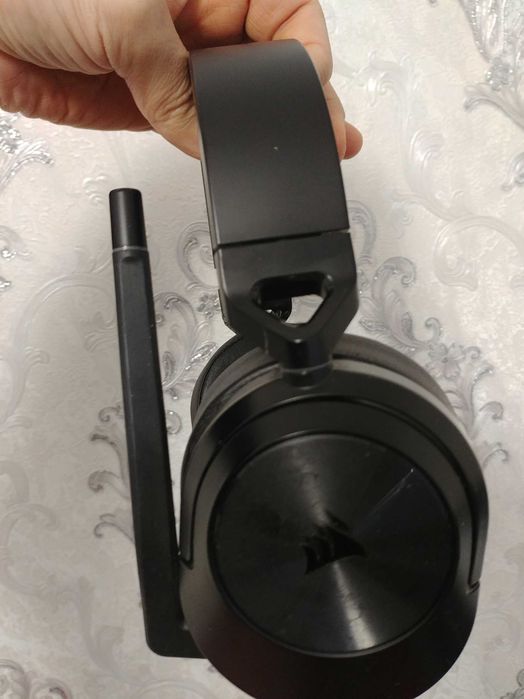 наушники  corsair hs55