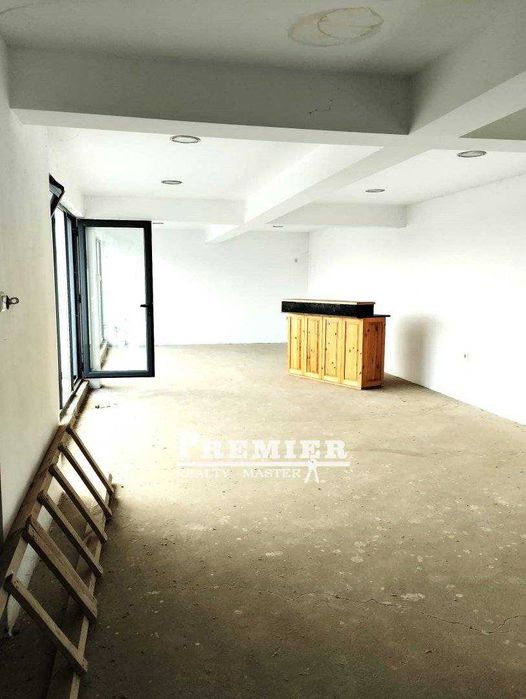 Продава се напълно оборудван автосервиз с висока доходност.