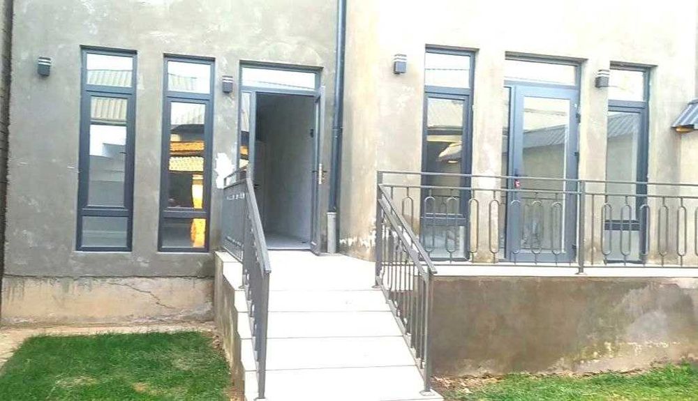 Янги Коттедж 4 хона 2 этаж 1.8 сотик  100% гиштли уй Кибрай рн