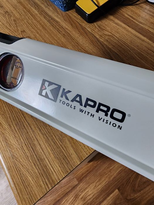 Продам уровень новый