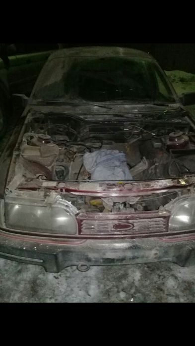продам запчасти на форд сиерра