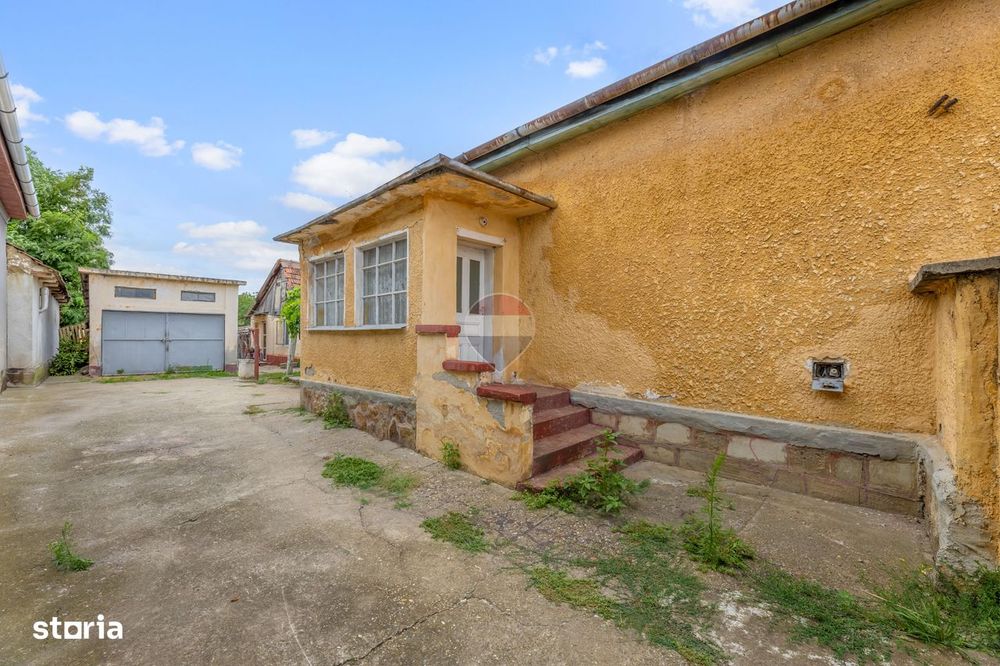 Casă de vânzare în zona Gai cu teren de 1.480 mp